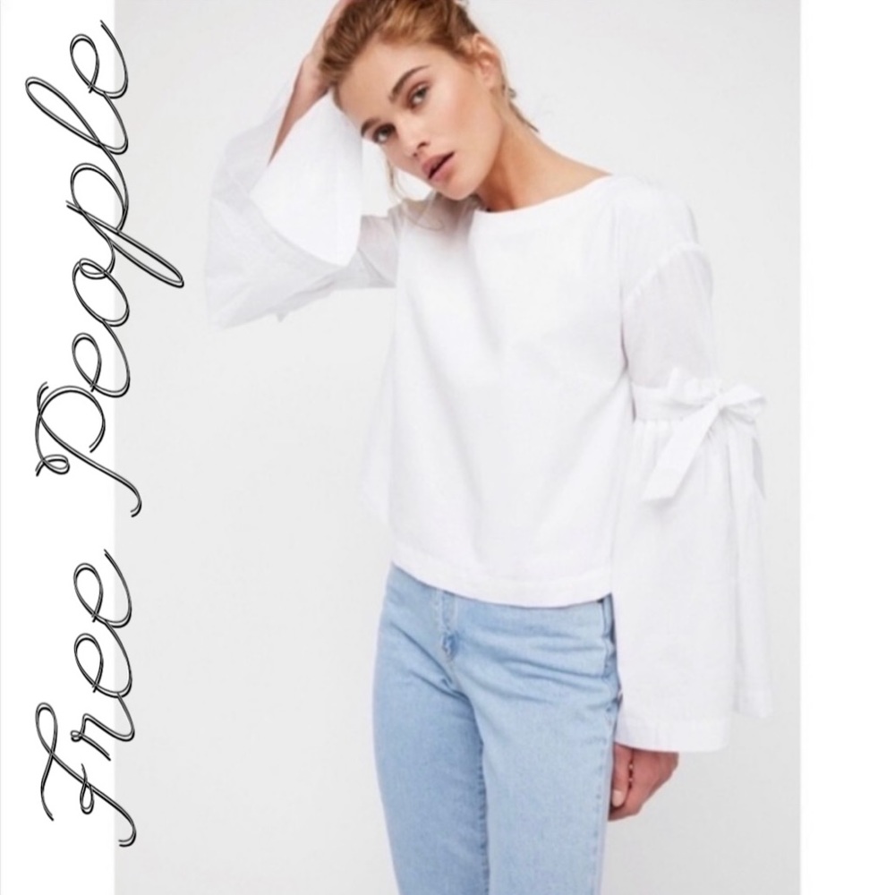 Stylish Free People white bow sleeves top